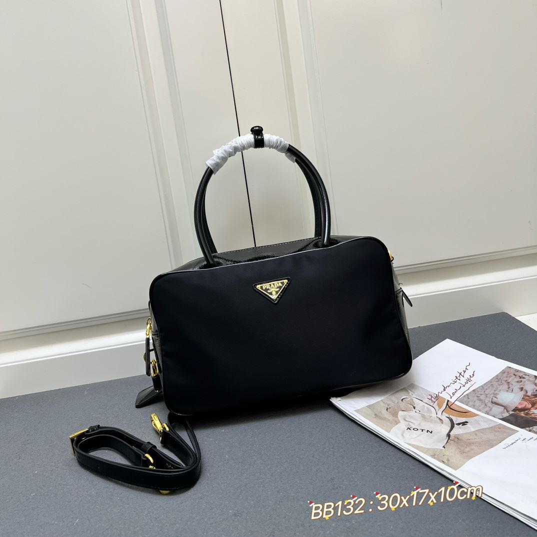 Pra*a top handle bags